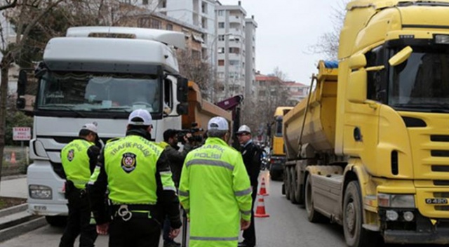 Şehir merkezi ve ilçelerine girişi yasaklandı
