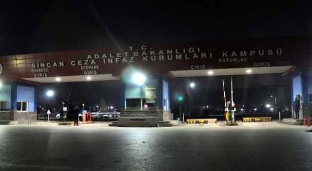 Sincan Çocuk Kapalı Cezaevi karıştı! Yaralılar var Sincan Çocuk Kapalı Cezaevi karıştı! Yaralılar var