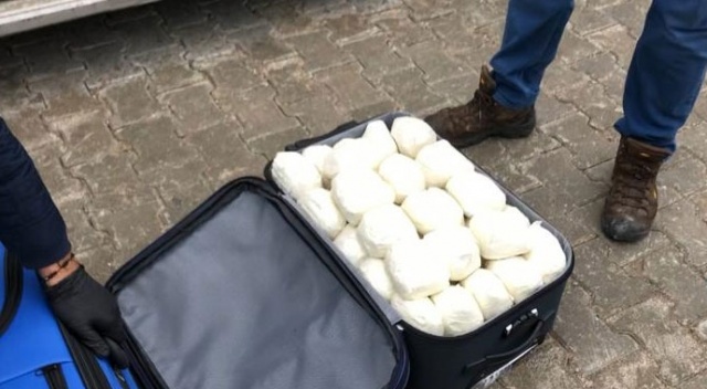 Van'da uyuşturucu operasyonu: 55 kilo eroin ele geçirildi Van'da uyuşturucu operasyonu: 55 kilo eroin ele geçirildi
