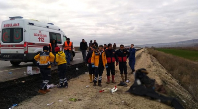 Yozgat'ta yolcu otobüsü devrildi: 1 ölü 20 yaralı Yozgat'ta yolcu otobüsü devrildi: 1 ölü 20 yaralı