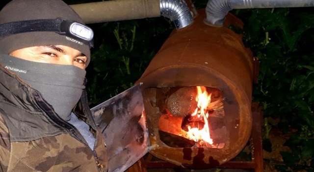 Antalya'da çiftçi serada sabahladı Antalya'da çiftçi serada sabahladı