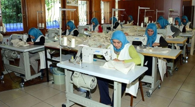 Bakanlığın poşet uygulamasını destelemek amacıyla 1 milyon bez torba dağıtacak