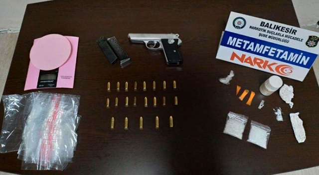 Balıkesir’de uyuşturucu ticareti yapan 2 kişi tutuklandı