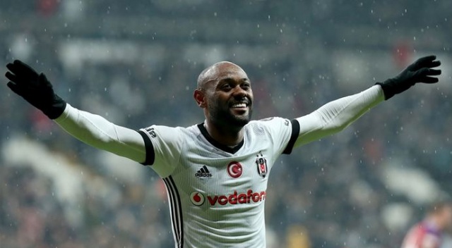 Beşiktaş&#039;ta Vagner Love ile yollar ayrıldı, Corinthians ile sözleşme imzaladı