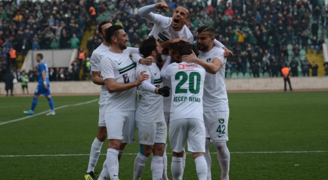 Denizlispor’da rota şampiyonluğa çevrildi Denizlispor’da rota şampiyonluğa çevrildi