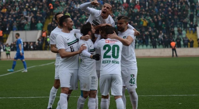 Denizlispor liderliğe yükseldi