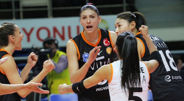 Eczacıbaşı VitrA, derbiye hazırlanıyor