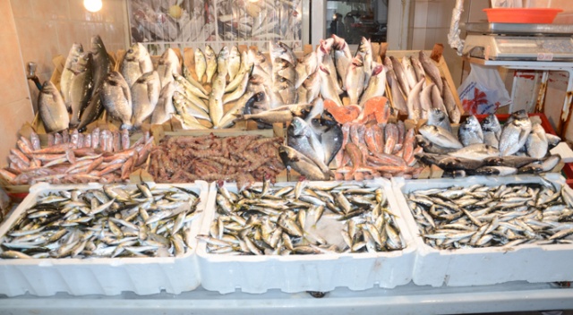Fırtına balık fiyatlarını yükseltti