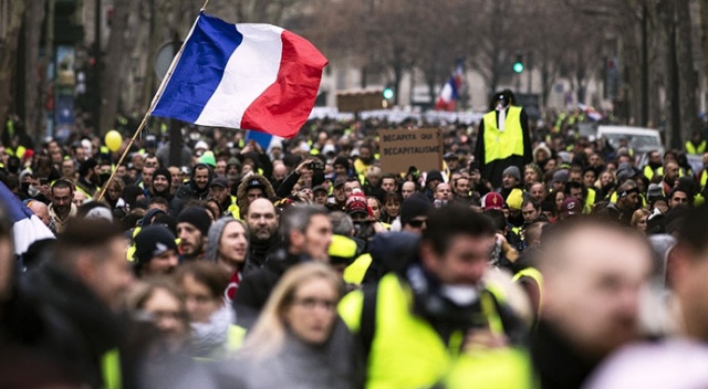Fransa’da "maske" yasağı Fransa’da "maske" yasağı