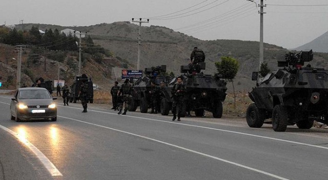 Hakkari'de "özel güvenlik bölgesi" uygulaması Hakkari'de "özel güvenlik bölgesi" uygulaması
