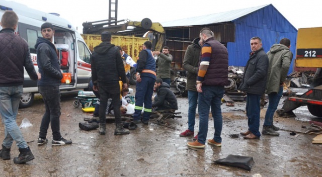 Hurda deposunda çelik kasa patladı: 3 yaralı