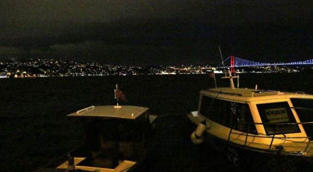 İstanbul Boğazı gemi trafiğine kapatıldı