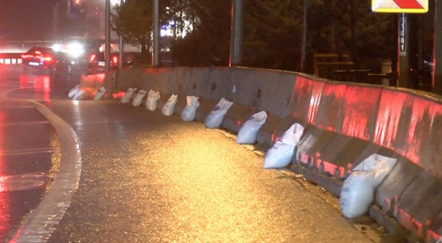İstanbul'da uyarı sonrası alarm verildi İstanbul'da uyarı sonrası alarm verildi