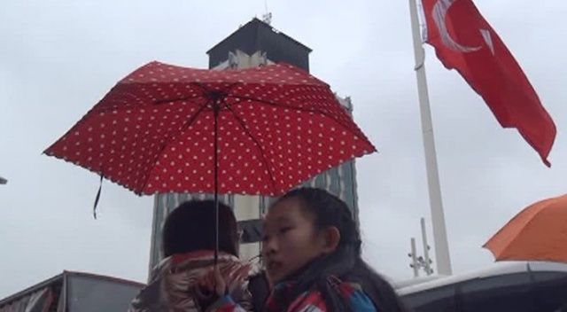 Koreli turistlerden Türk bayrağına yoğun ilgi