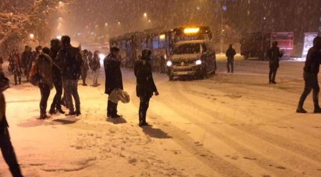 Malatya iki üniversitede kar tatili