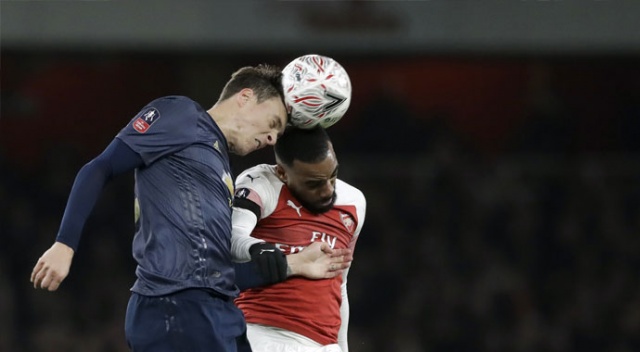 Manchester United kupada Arsenal’i 3 golle eledi