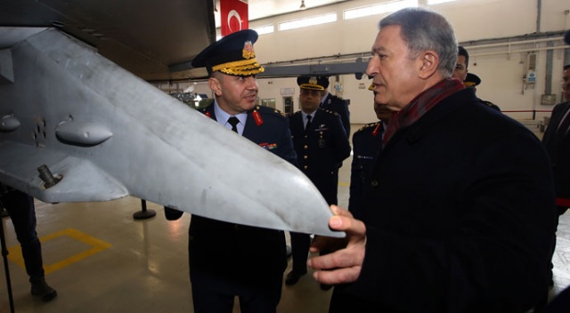 Milli Savunma Bakanı Hulusi Akar: Fenerbahçe&#039;nin Real Madrid ile maçı gibi