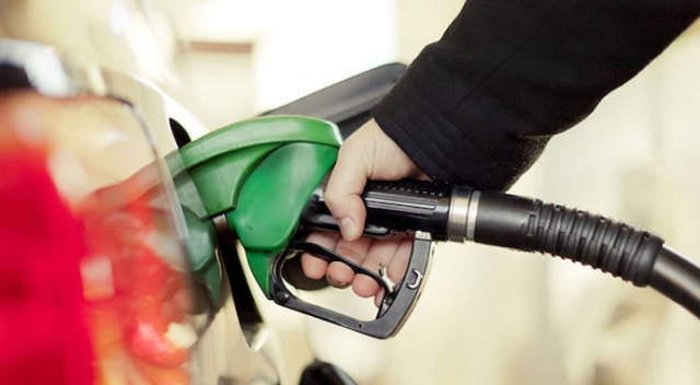 Müjde! Benzine indirim geliyor