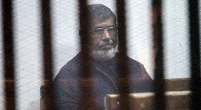 Mursi'nin avukatı vefat etti Mursi'nin avukatı vefat etti