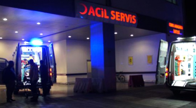 Niğde'de otomobile çapraz ateş Niğde'de otomobile çapraz ateş