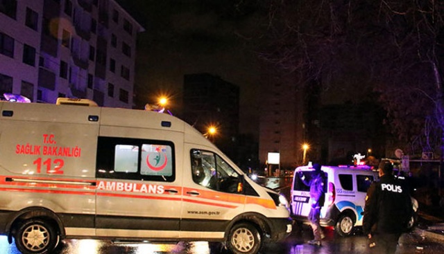Polisten kaçtı kaza yaptı: 1 yaralı Polisten kaçtı kaza yaptı: 1 yaralı