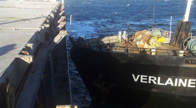 Sinop'ta 2 gemi çarpıştı Sinop'ta 2 gemi çarpıştı