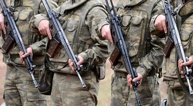 TSK&#039;da FETÖ&#039;den son 7 ayda 1076 personel açığa alındı
