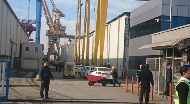 Tuzla&#039;da gemide yangın: Ölü ve yaralılar var