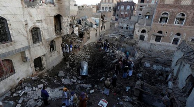 Yemen'de askeri araca bombalı saldırı: 6 ölü Yemen'de askeri araca bombalı saldırı: 6 ölü