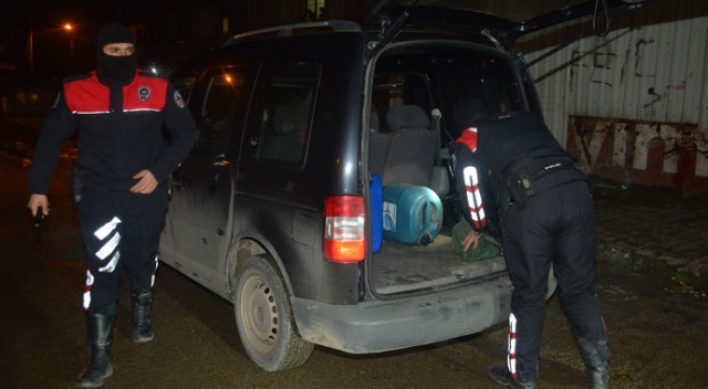 Adana'da 2 binden fazla polisle asayiş uygulaması Adana'da 2 binden fazla polisle asayiş uygulaması
