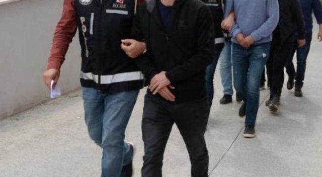 Adana merkezli 12 ilde FETÖ&#039;nün askeri yapılanmasına operasyon