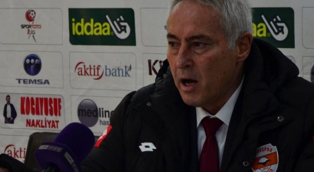 Adanaspor, Coşkun Demirbakan ile yollarını ayırdı
