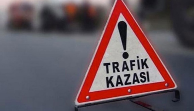 Anadolu Otoyolu'nda tır kamyona çarptı: 1 ölü Anadolu Otoyolu'nda tır kamyona çarptı: 1 ölü