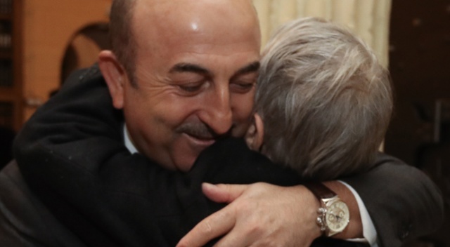 Bakan Çavuşoğlu Kırım Tatar Türklerinin lideri Kırımoğlu ile görüştü
