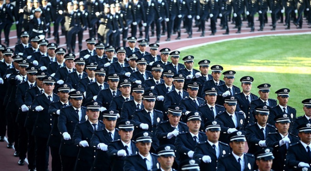 Bakan Soylu'dan polis alımı müjdesi Bakan Soylu'dan polis alımı müjdesi
