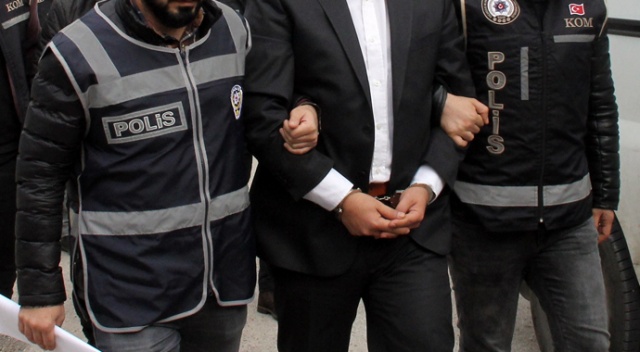 Balıkesir'de FETÖ'cü asteğmen yakalandı Balıkesir'de FETÖ'cü asteğmen yakalandı