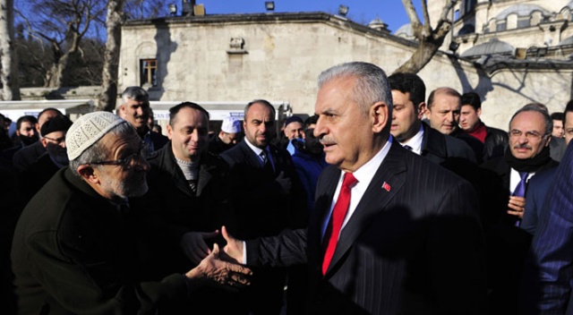 Binali Yıldırım seçim çalışmalarının startını Eyüpsultan’da verdi Binali Yıldırım seçim çalışmalarının startını Eyüpsultan’da verdi