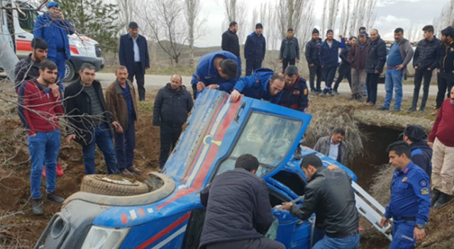 Çorum'da askeri araç devrildi: 3 yaralı Çorum'da askeri araç devrildi: 3 yaralı