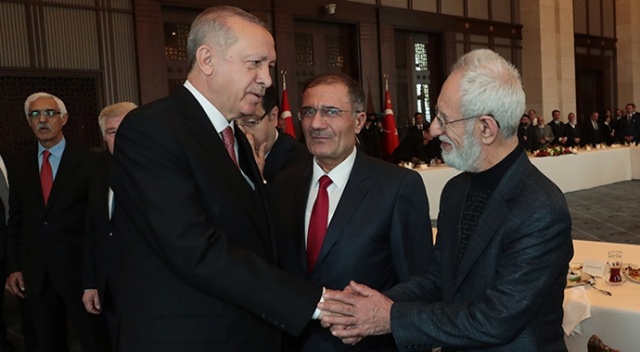Cumhurbaşkanı Erdoğan: Biz tökezlersek İslam düşmanları zincirlerinden boşalmışa döner