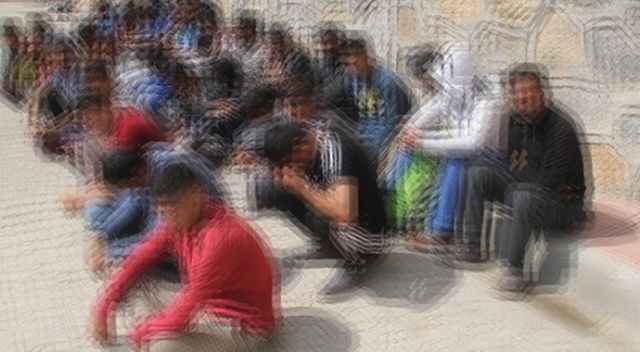 Edirne’de şüphe üzerine durdurulan araçta 11 düzensiz göçmen yakalandı