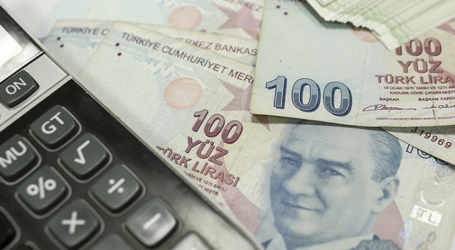 Ekonomistler politika faizinde değişiklik beklemiyor