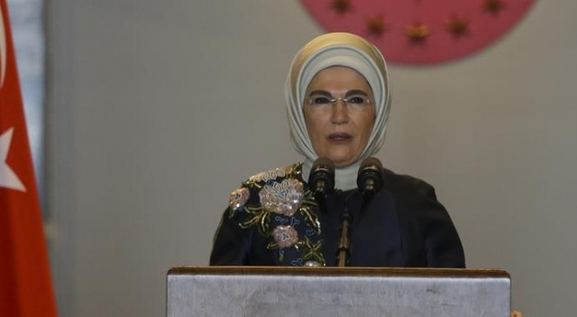 Emine Erdoğan: Kadınların, çocukların dertleri için kendimizi sorumlu hissediyoruz
