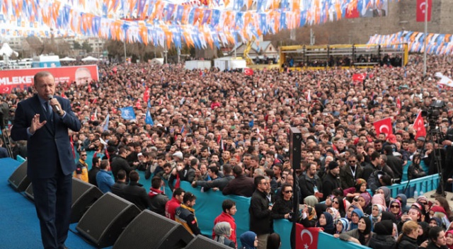 Erdoğan: Siz önce İstiklal Marşı söyleyin!