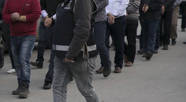 FETÖ'nün 'askeri mahrem yapılanmasına' operasyon: 20 gözaltı kararı FETÖ'nün 'askeri mahrem yapılanmasına' operasyon: 20 gözaltı kararı