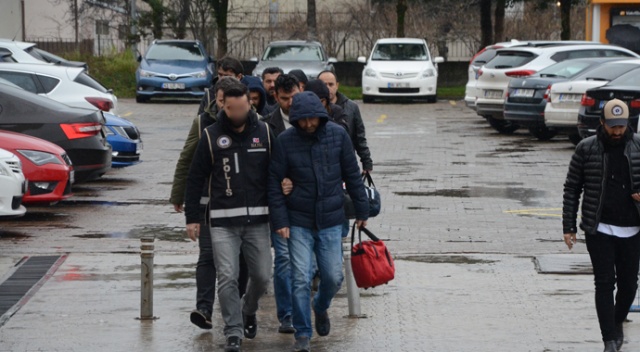 FETÖ operasyonunda yakalanan 6 şüpheli adliyede