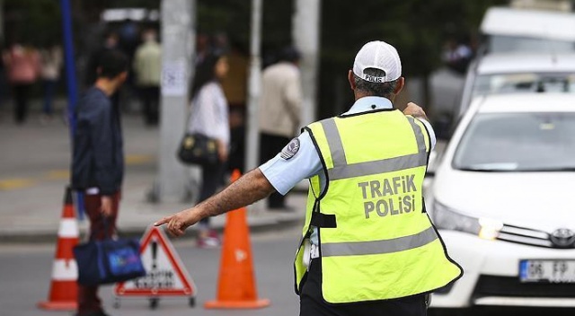 FETÖ şüphelileri yol kontrolünde yakalandı