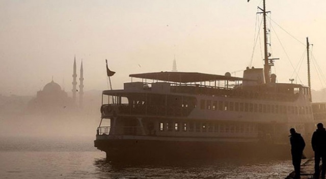 İstanbul&#039;da deniz ulaşımına sis engeli