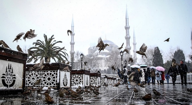 İstanbul'da, sıcaklıklar yarın 10 dereceye kadar çıkacak İstanbul'da, sıcaklıklar yarın 10 dereceye kadar çıkacak