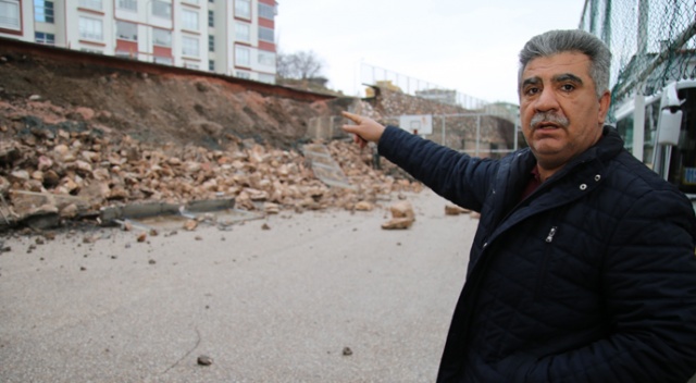 İstinat duvarı yıkıldı deprem sandılar İstinat duvarı yıkıldı deprem sandılar
