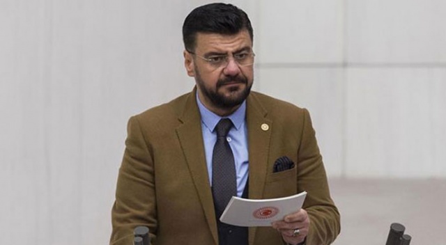 İYİ Parti'den istifa eden Tamer Akkal AK Parti'ye geçti İYİ Parti'den istifa eden Tamer Akkal AK Parti'ye geçti